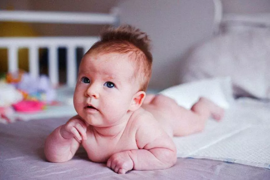 Etape dezvoltare bebelus pana la 6 luni